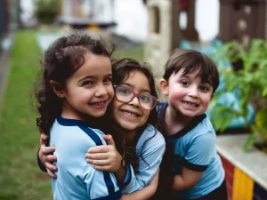 Educação infantil diretamente da Rede de Ensino Apogeu